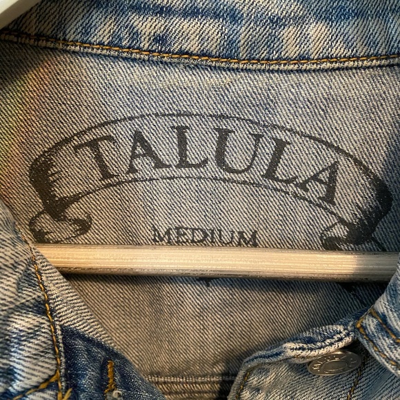 Aritzia - Talula light wash denim jacket - Picture 2 of 4